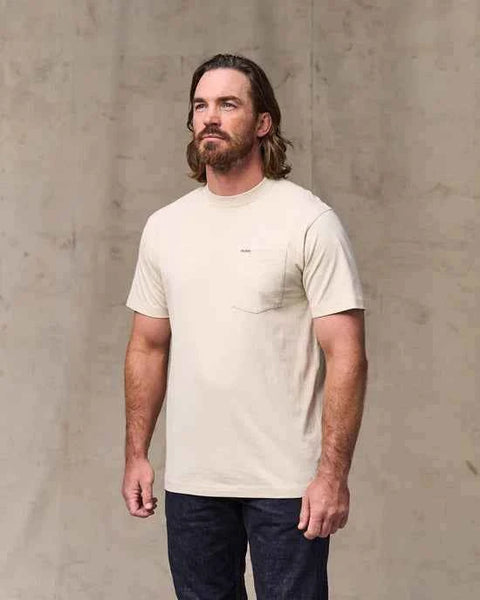 OUTFITTER POCKET T-SHIRT