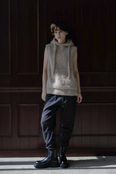 Maglione senza maniche con cappuccio in alpaca militare