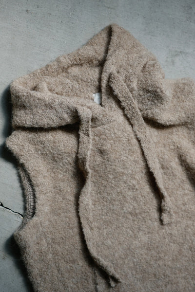 Maglione senza maniche con cappuccio in alpaca militare