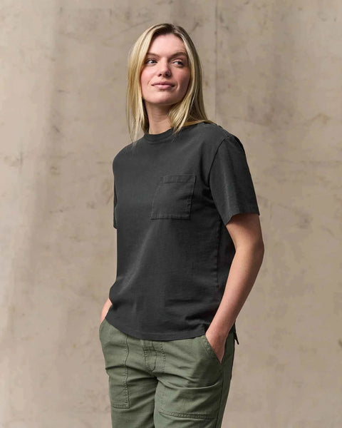 WOMEN'S SHORT SLEEVE POCKET TEE