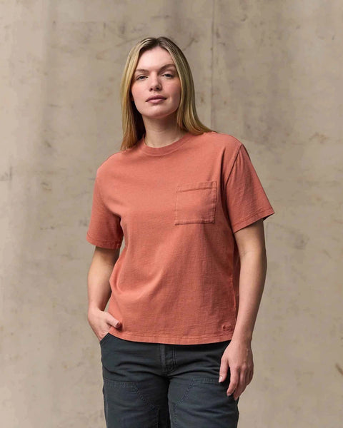 WOMEN'S SHORT SLEEVE POCKET TEE