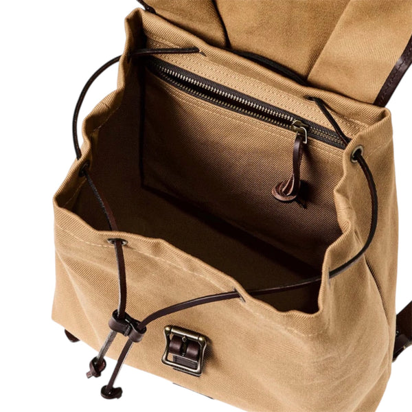 FILSON WOMAN
RUGGED TWILL DRAWSTRING BACKPACK TAN