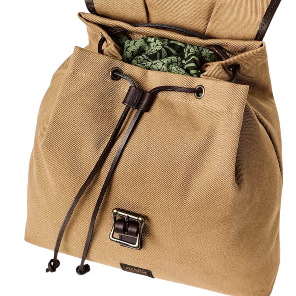 FILSON WOMAN
RUGGED TWILL DRAWSTRING BACKPACK TAN