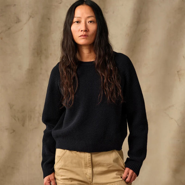 WOMEN'S WAFFLE KNIT MERINO SWEATER DARK NAVY
