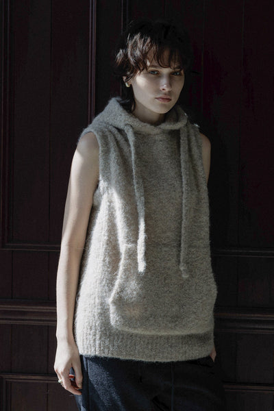 Maglione senza maniche con cappuccio in alpaca