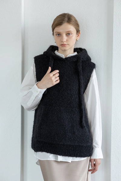 Maglione senza maniche con cappuccio in alpaca