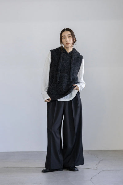 Maglione senza maniche con cappuccio in alpaca