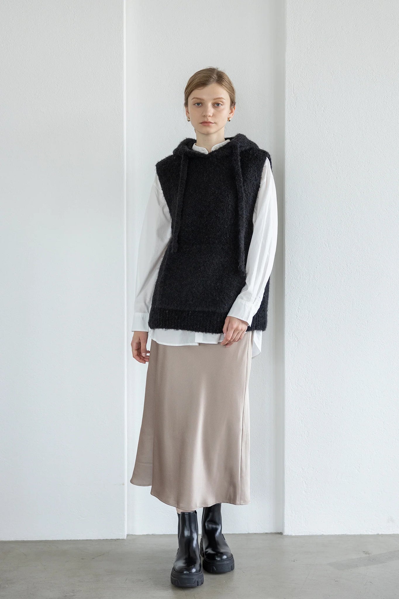 Maglione senza maniche con cappuccio in alpaca