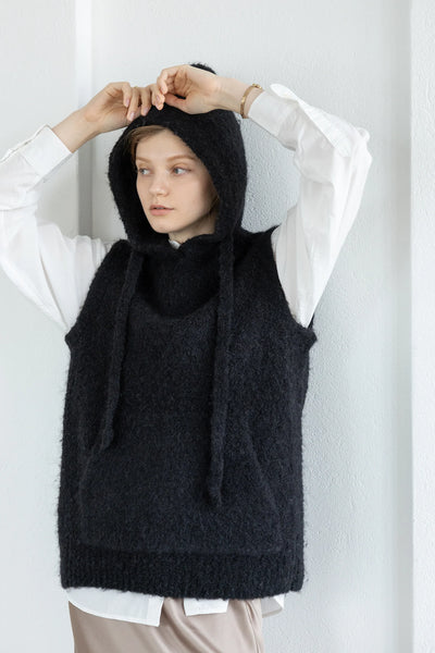 Maglione senza maniche con cappuccio in alpaca