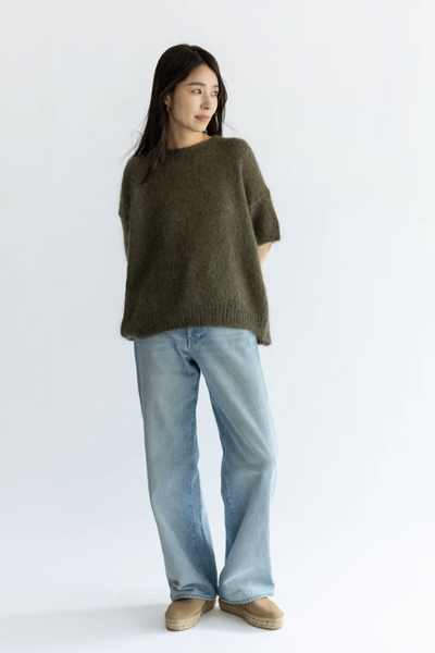 Maglione in seta mohair con spacco laterale