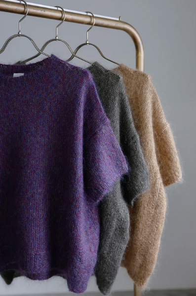 Maglione in seta mohair con spacco laterale