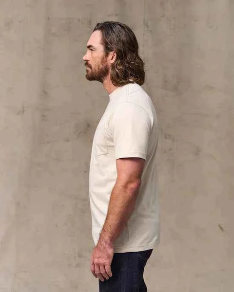 OUTFITTER POCKET T-SHIRT